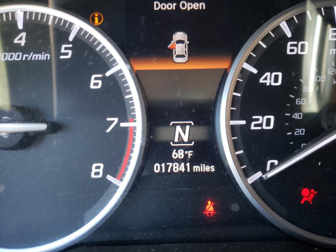 Photo 8 from auction – 2020 ACURA ILX PREMIU with VIN 19UDE2F72LA001119