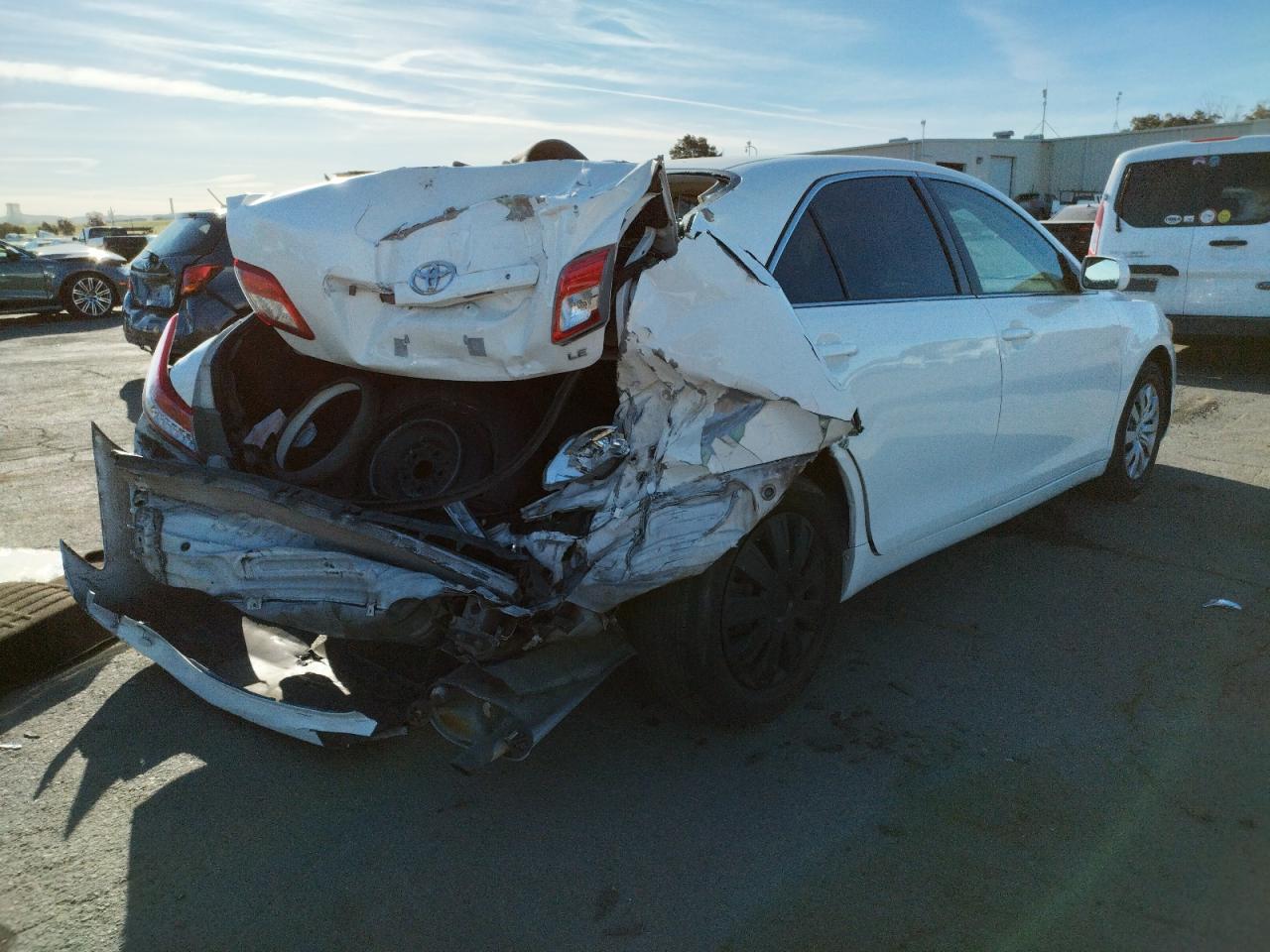 Photo 4 from auction – 2010 TOYOTA CAMRY BASE with VIN 4T1BF3EK5AU527900