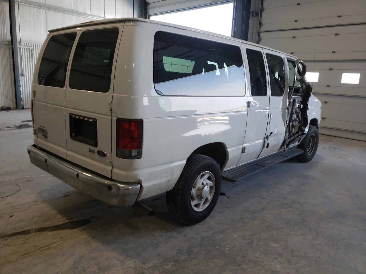 Photo 17 from auction – 2014 FORD ECONOLINE with VIN 1FBNE3BL1EDB06641