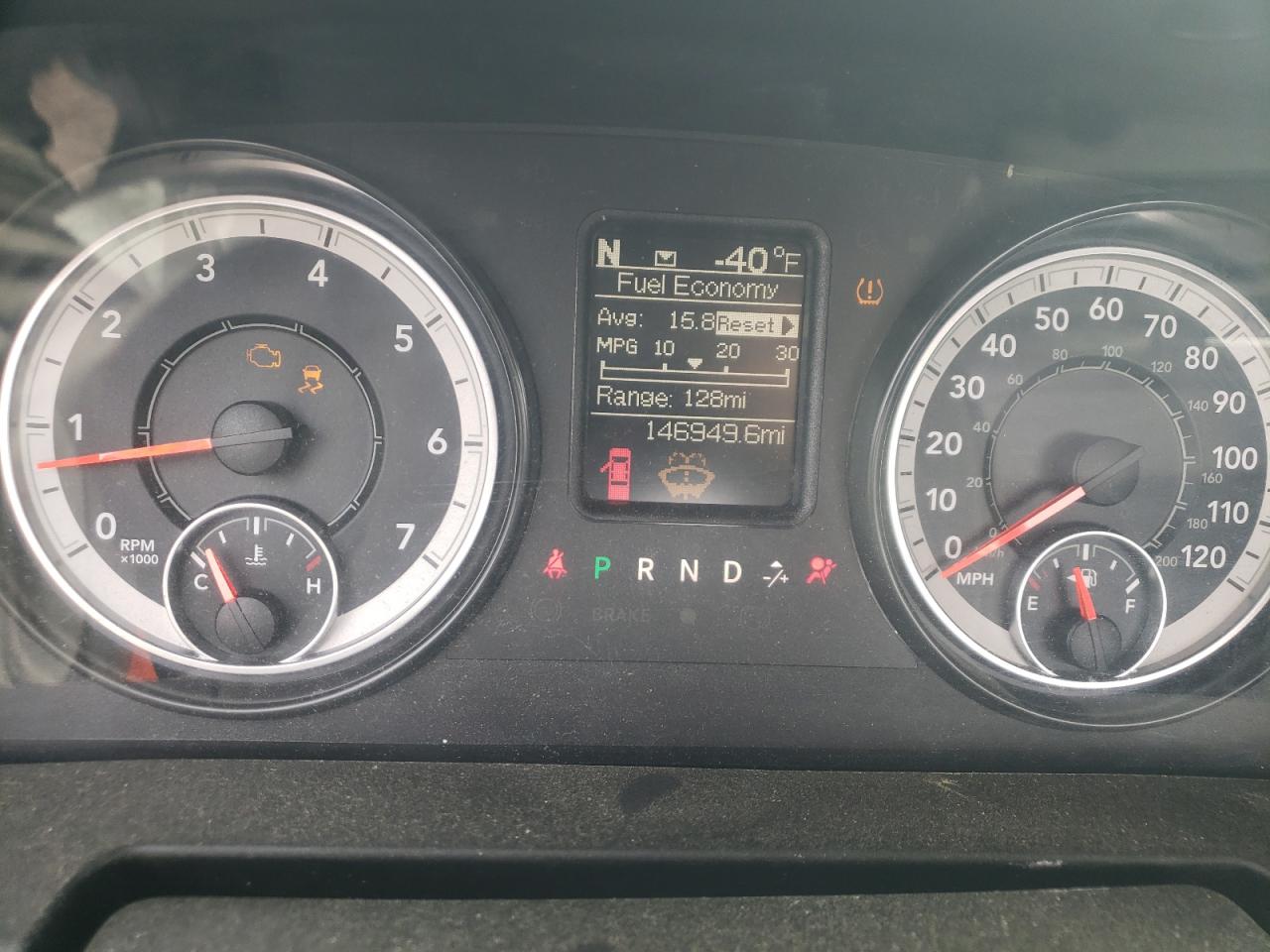 Photo 8 from auction – 2016 RAM 1500 ST with VIN 3C6JR6AT3GG130678