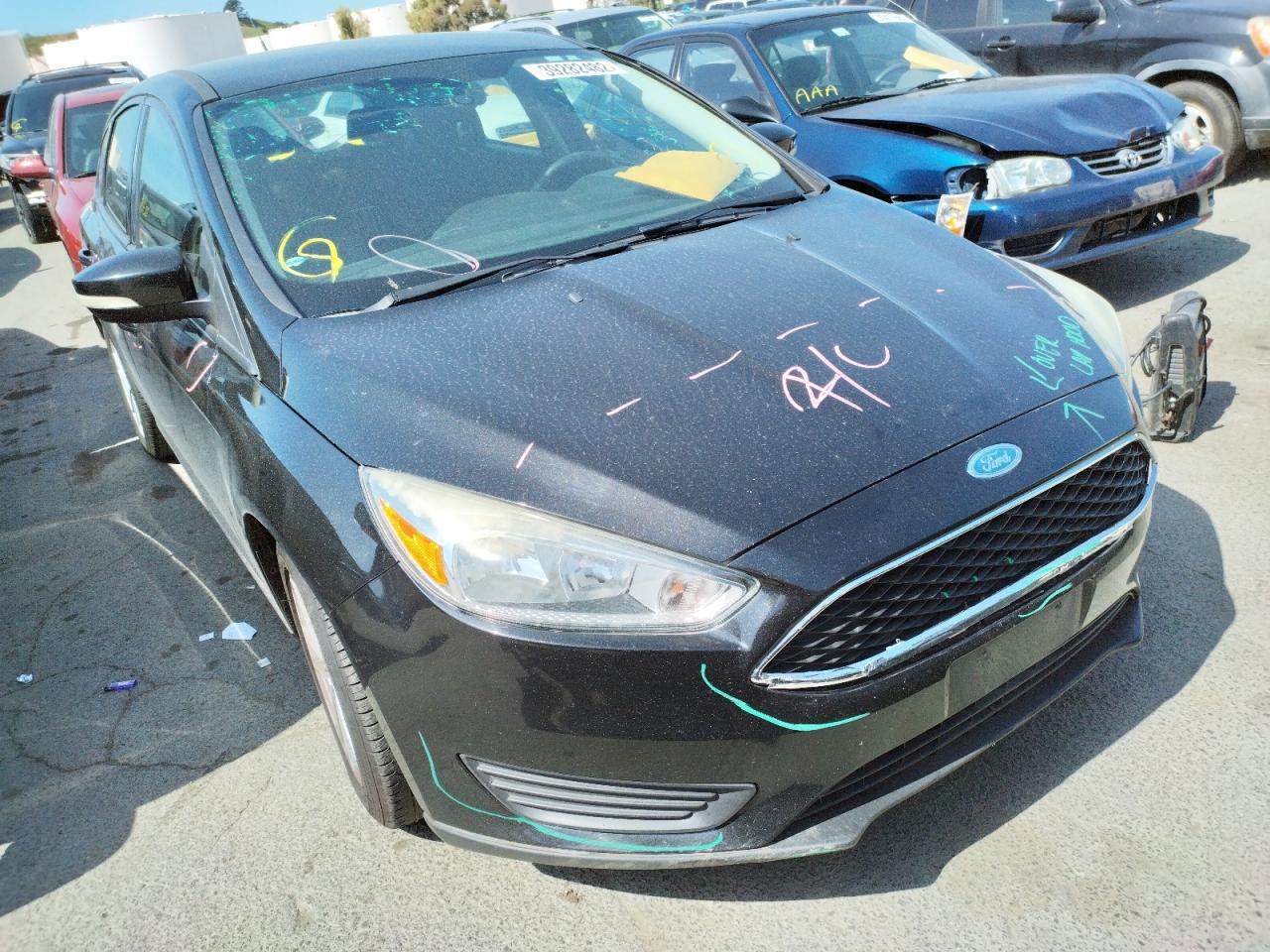 FORD FOCUS SE 2015 with VIN 1FADP3K22FL204681 - Photo from auction