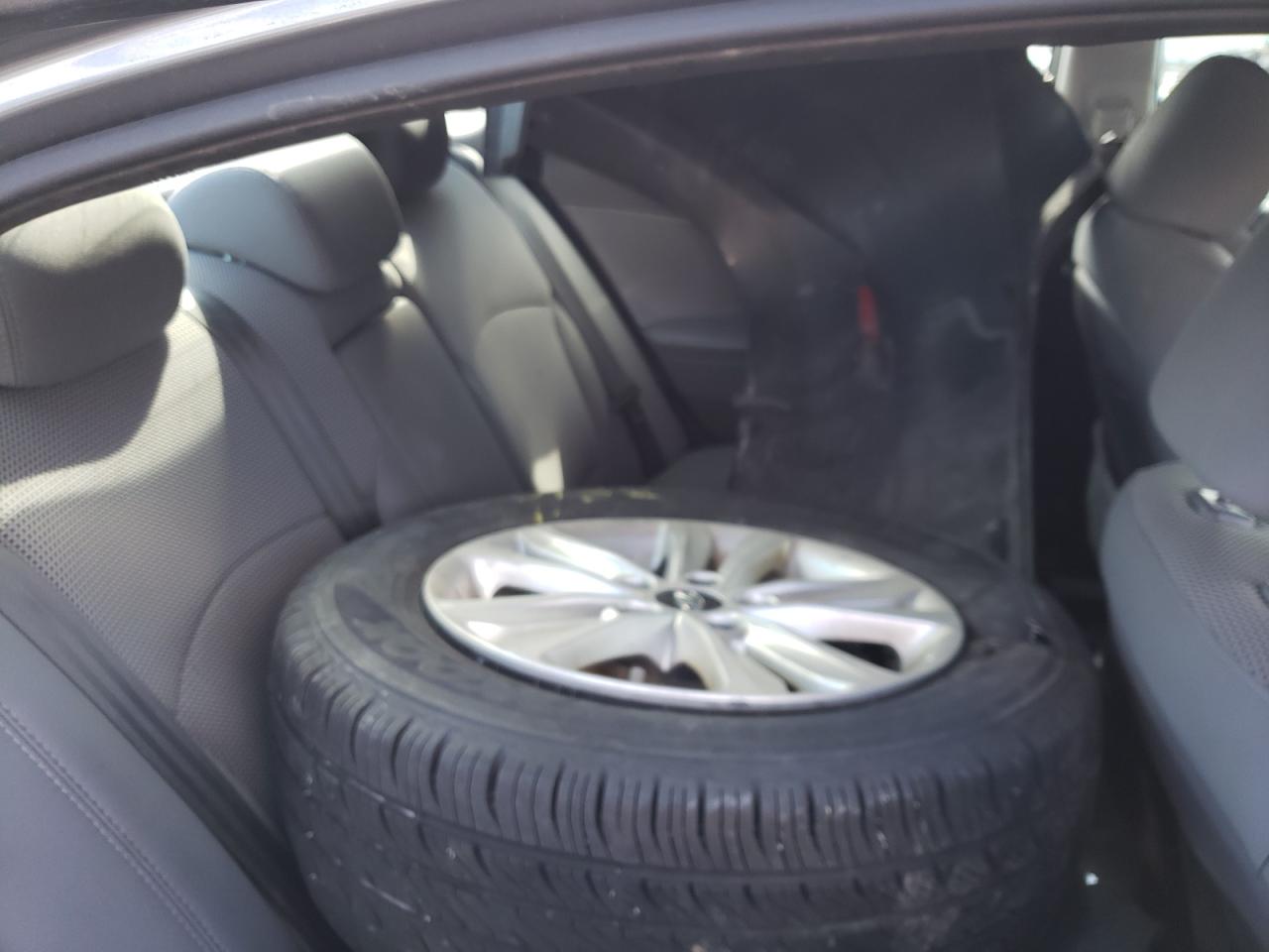 Photo 6 from auction – 2013 HYUNDAI SONATA GLS with VIN 5NPEB4AC0DH783457