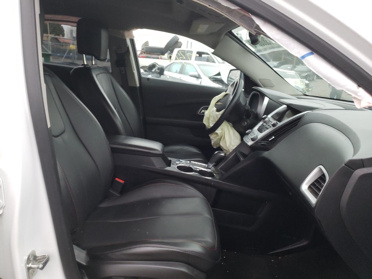 Photo 5 from auction – 2017 CHEVROLET EQUINOX with VIN 2GNFLGEK4H6241235