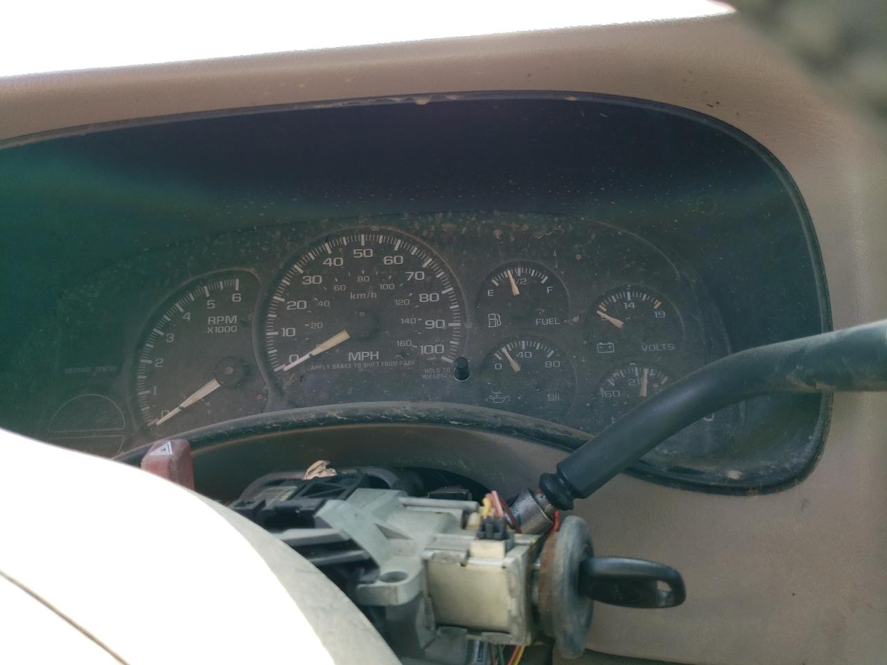 Photo 8 from auction – 2002 GMC NEW SIERRA with VIN 2GTEK19T821174229