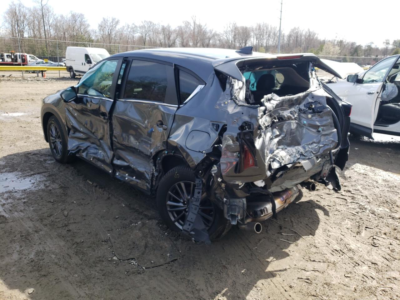 Photo 3 from auction – 2019 MAZDA CX-5 TOURI with VIN JM3KFACM7K0632550