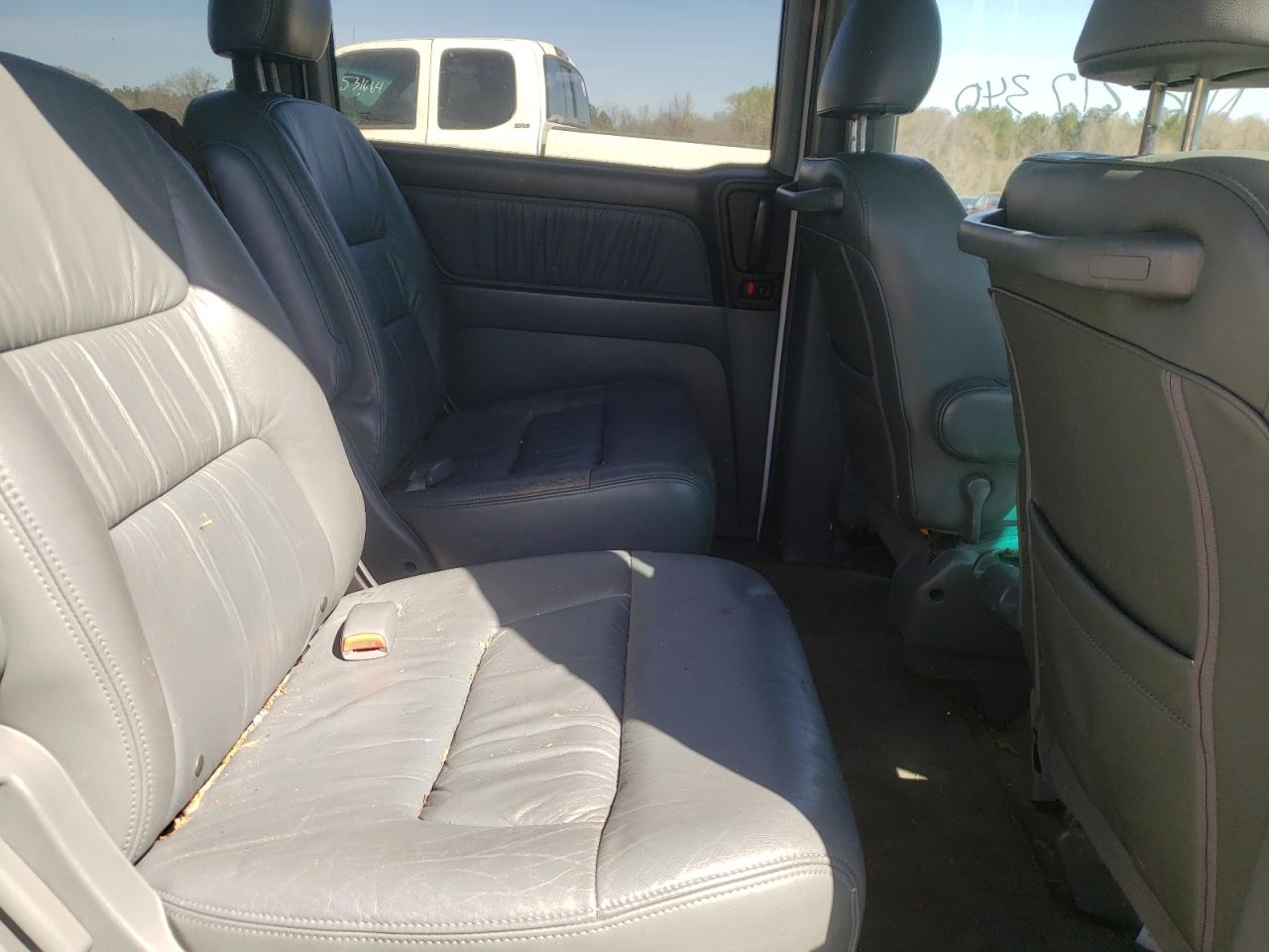 Photo 6 from auction – 2004 HONDA ODYSSEY EX with VIN 5FNRL18964B087692