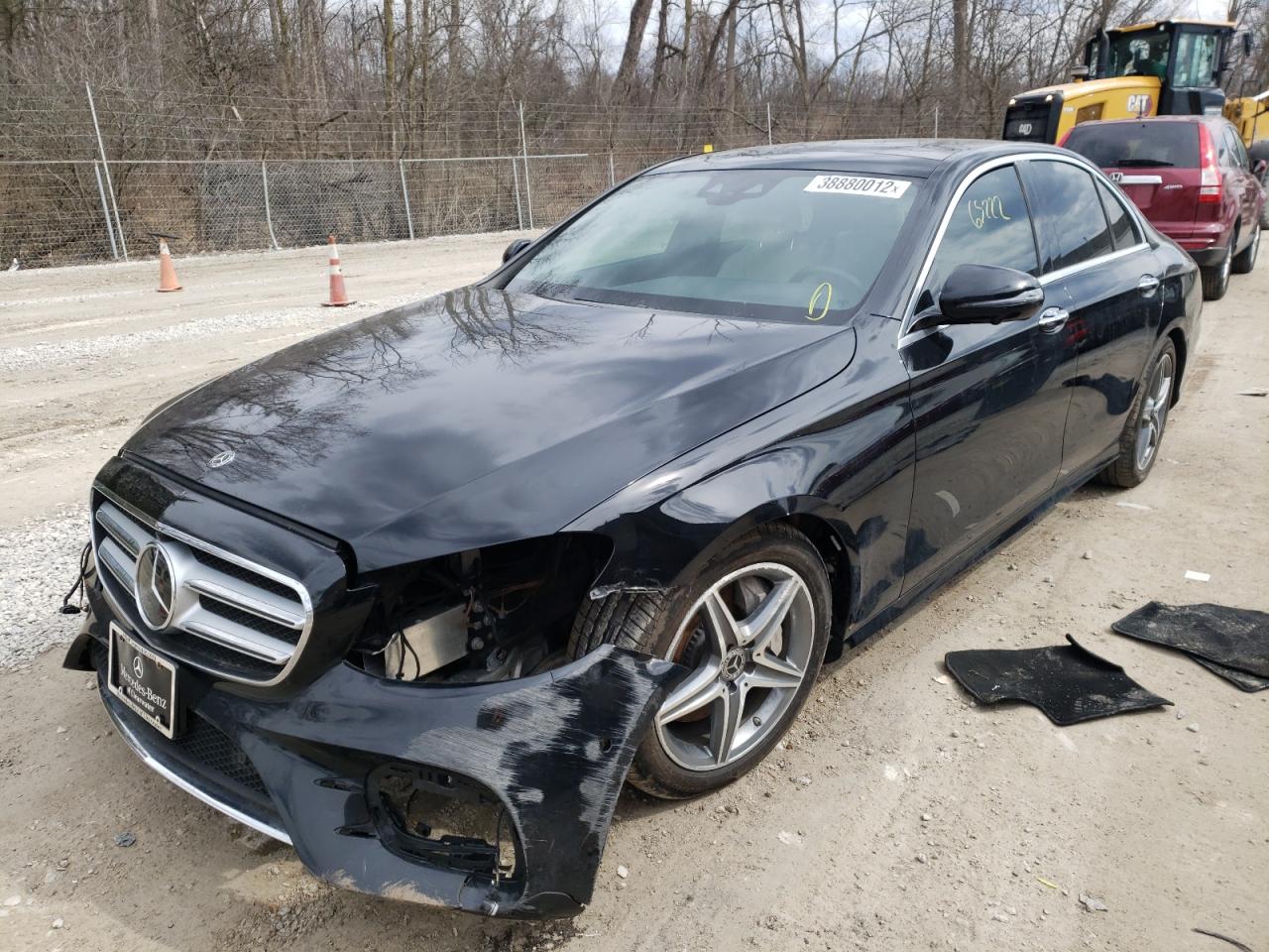 Photo 2 from auction – 2018 MERCEDES-BENZ E 300 4MAT with VIN WDDZF4KB7JA348147