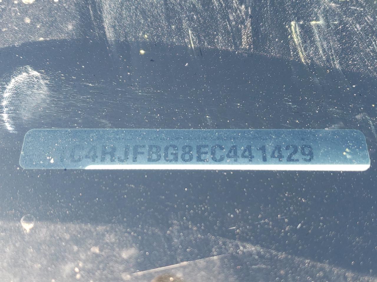 Photo 10 from auction – 2014 JEEP GRAND CHER with VIN 1C4RJFBG8EC441429