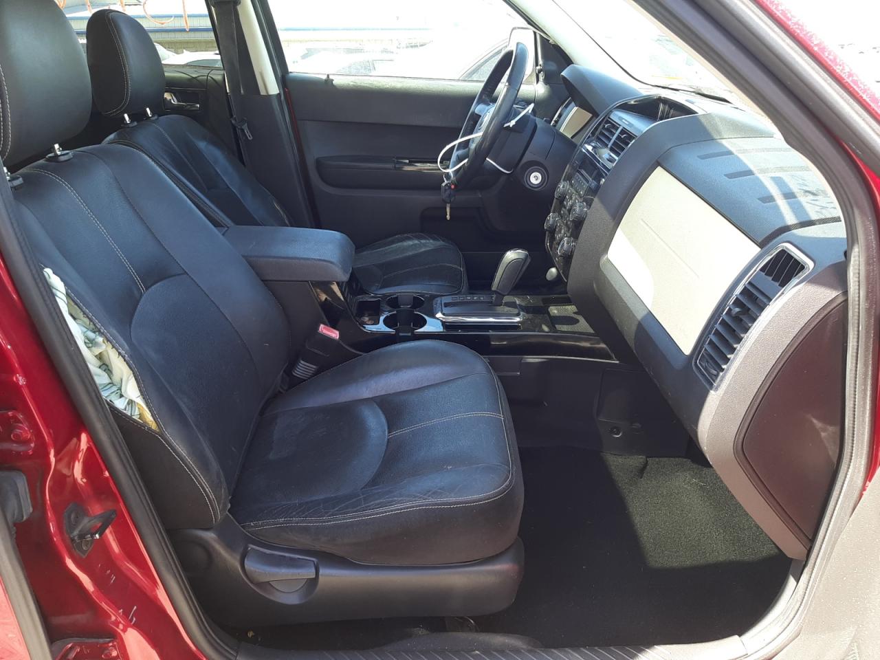 Photo 5 from auction – 2008 MAZDA TRIBUTE S with VIN 4F2CZ061X8KM09805