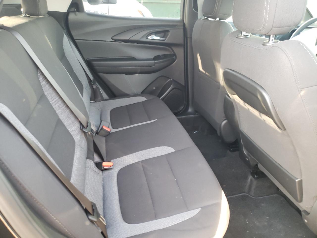 Photo 6 from auction – 2022 CHEVROLET TRAILBLAZE with VIN KL79MRSL4NB045734