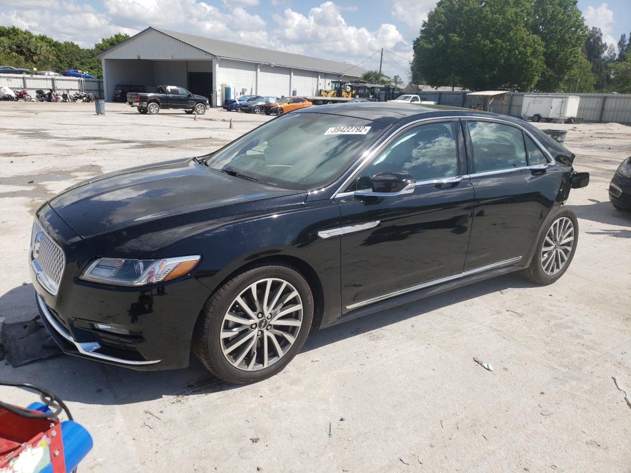 Photo 2 from auction – 2017 LINCOLN CONTINENTA with VIN 1LN6L9SK8H5609528