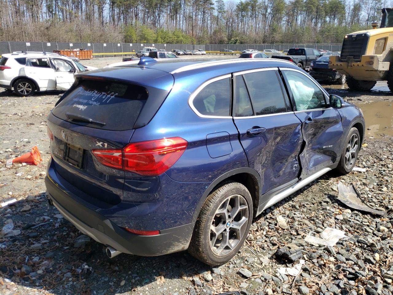 Photo 4 from auction – 2018 BMW X1 SDRIVE2 with VIN WBXHU7C36J5L04935