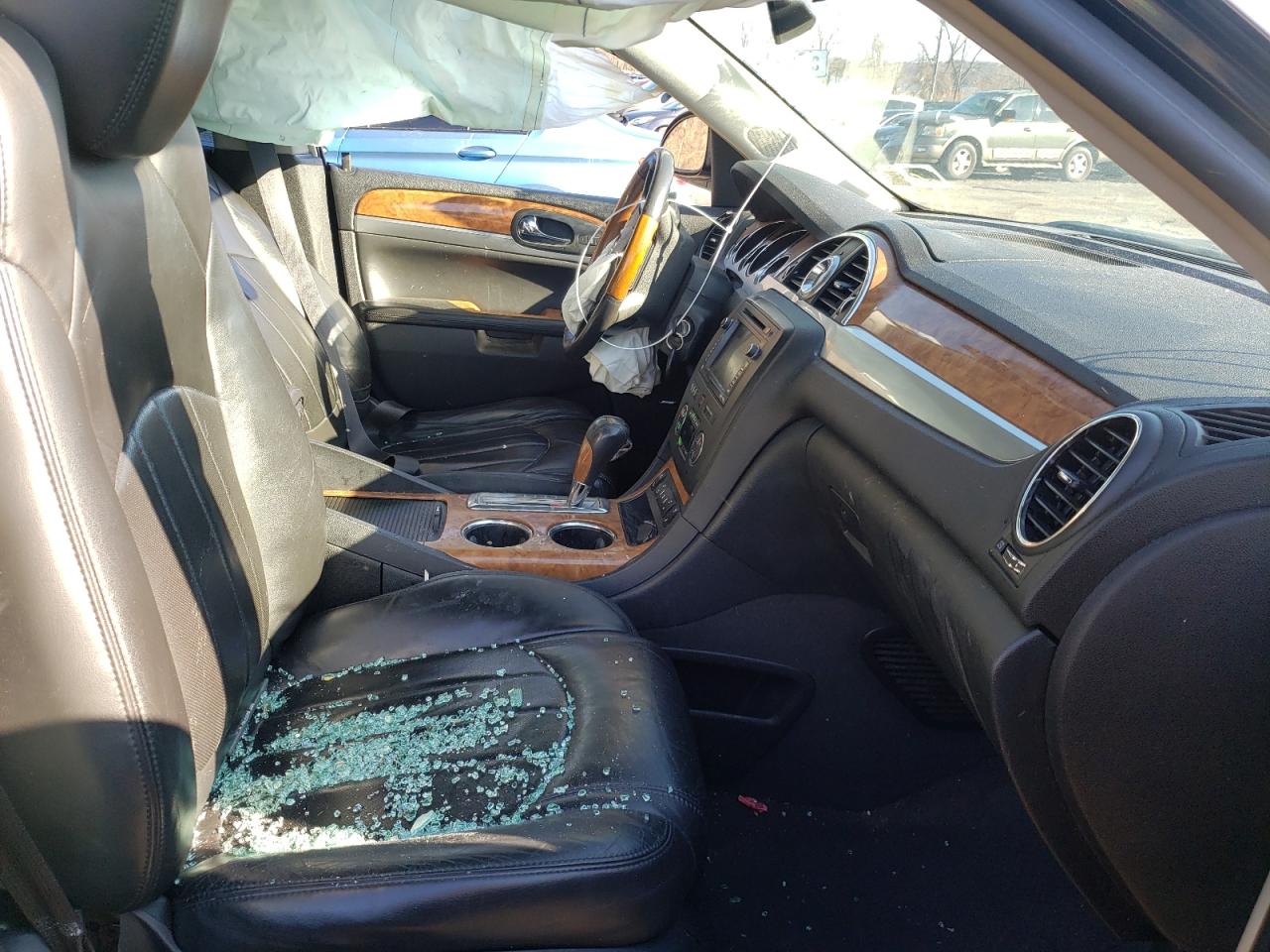 Photo 5 from auction – 2010 BUICK ENCLAVE CX with VIN 5GALVCED5AJ198938