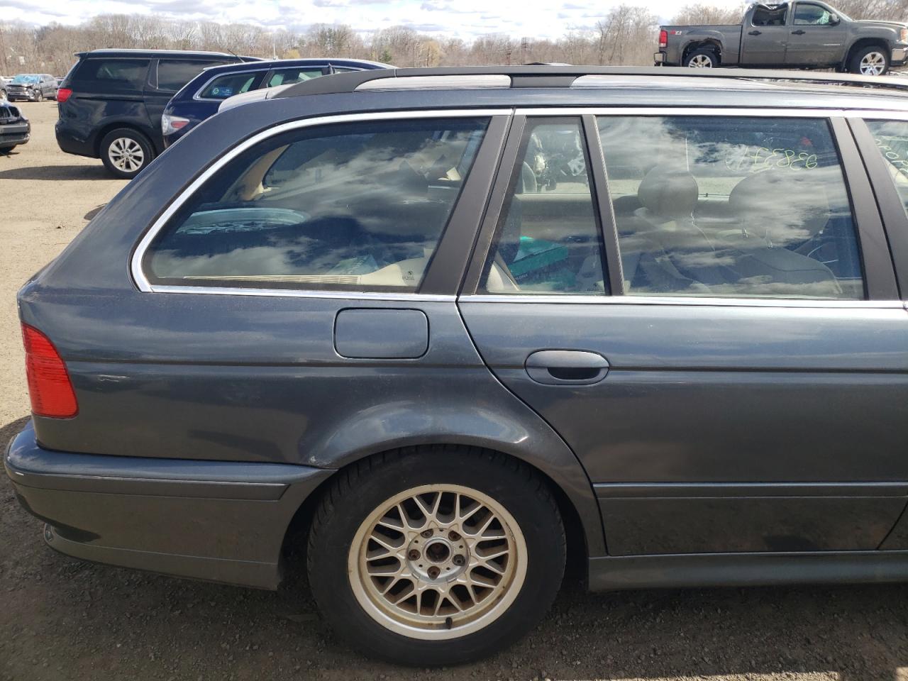 Zdjęcie 9 z aukcji – 2001 BMW 525 IT z VIN WBADS33421GD50198