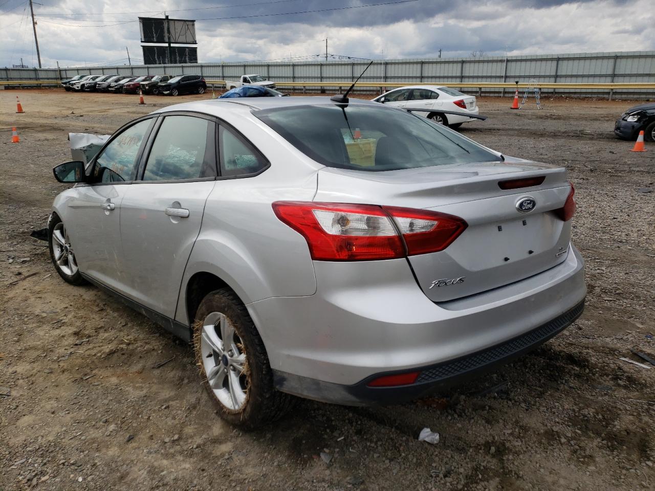 Фото 3 с аукциона – 2014 FORD FOCUS SE с VIN 1FADP3F22EL177118