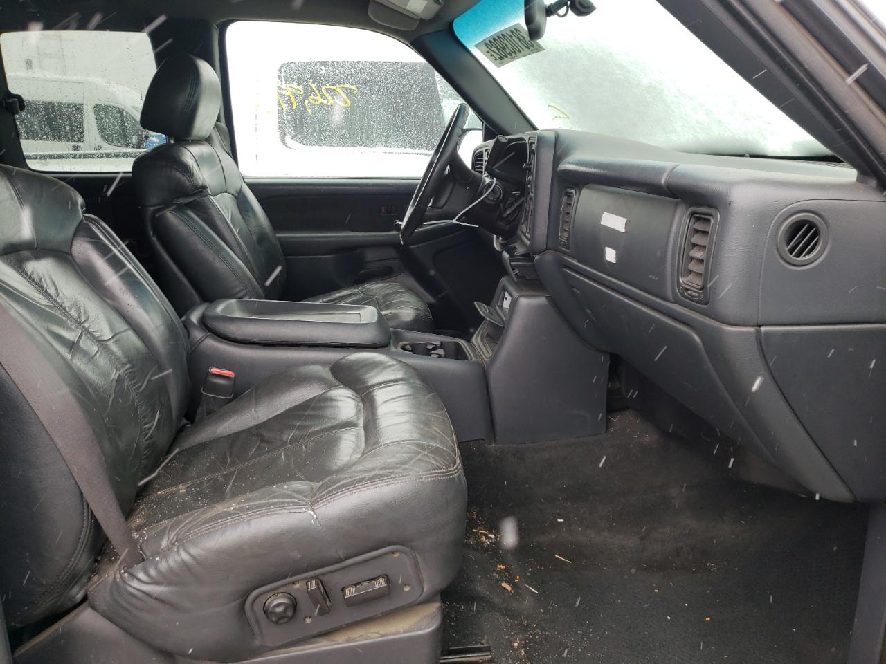 Photo 5 from auction – 2000 GMC NEW SIERRA with VIN 1GTEK19T3YZ120787