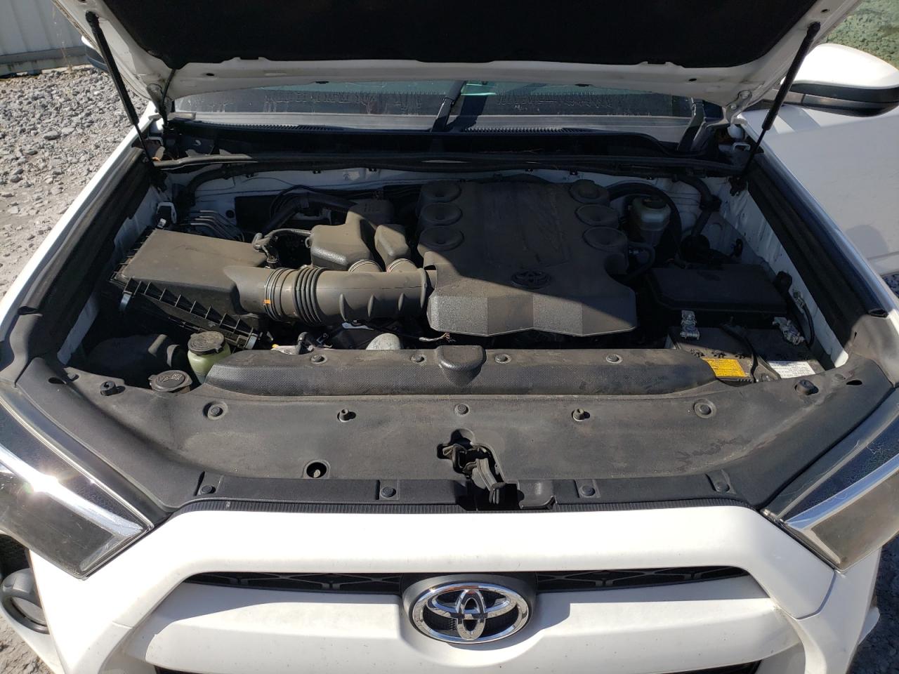 Photo 7 from auction – 2016 TOYOTA 4RUNNER SR with VIN JTEZU5JR5G5122402