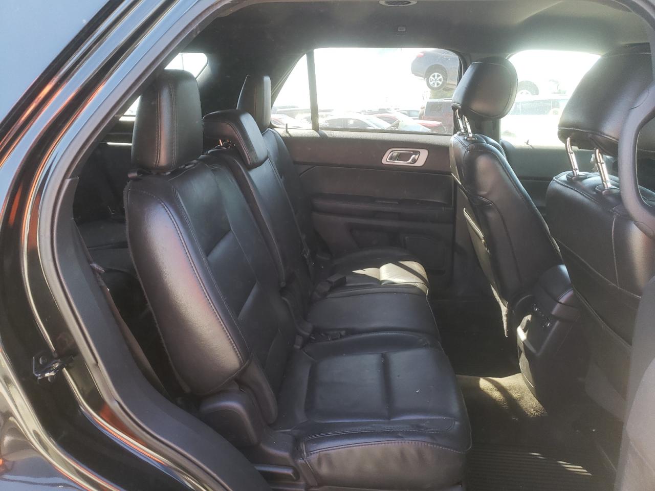 Photo 6 from auction – 2015 FORD EXPLORER with VIN 1FM5K8D81FGA06304