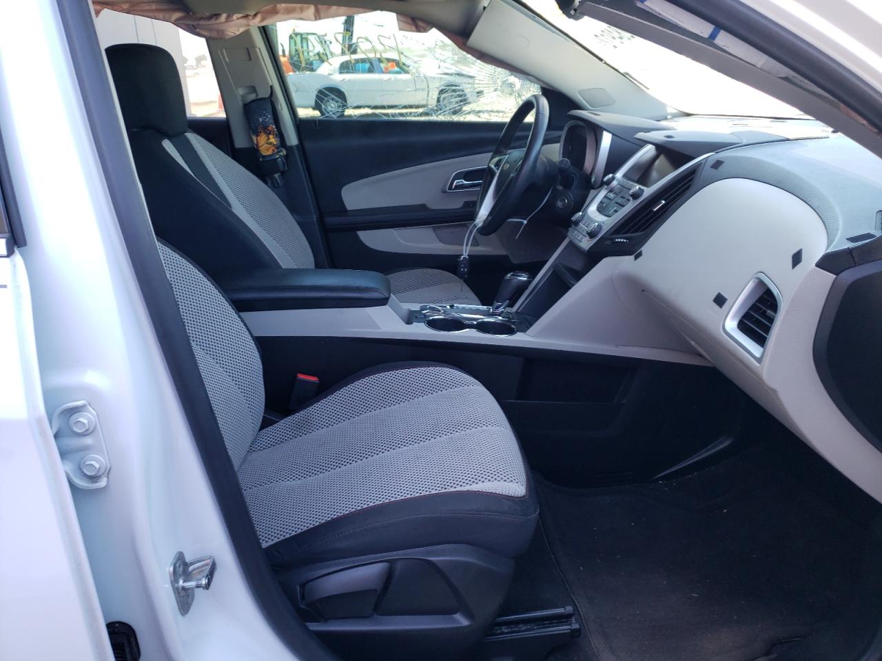 Photo 5 from auction – 2016 CHEVROLET EQUINOX LT with VIN 2GNALCEK5G6169253