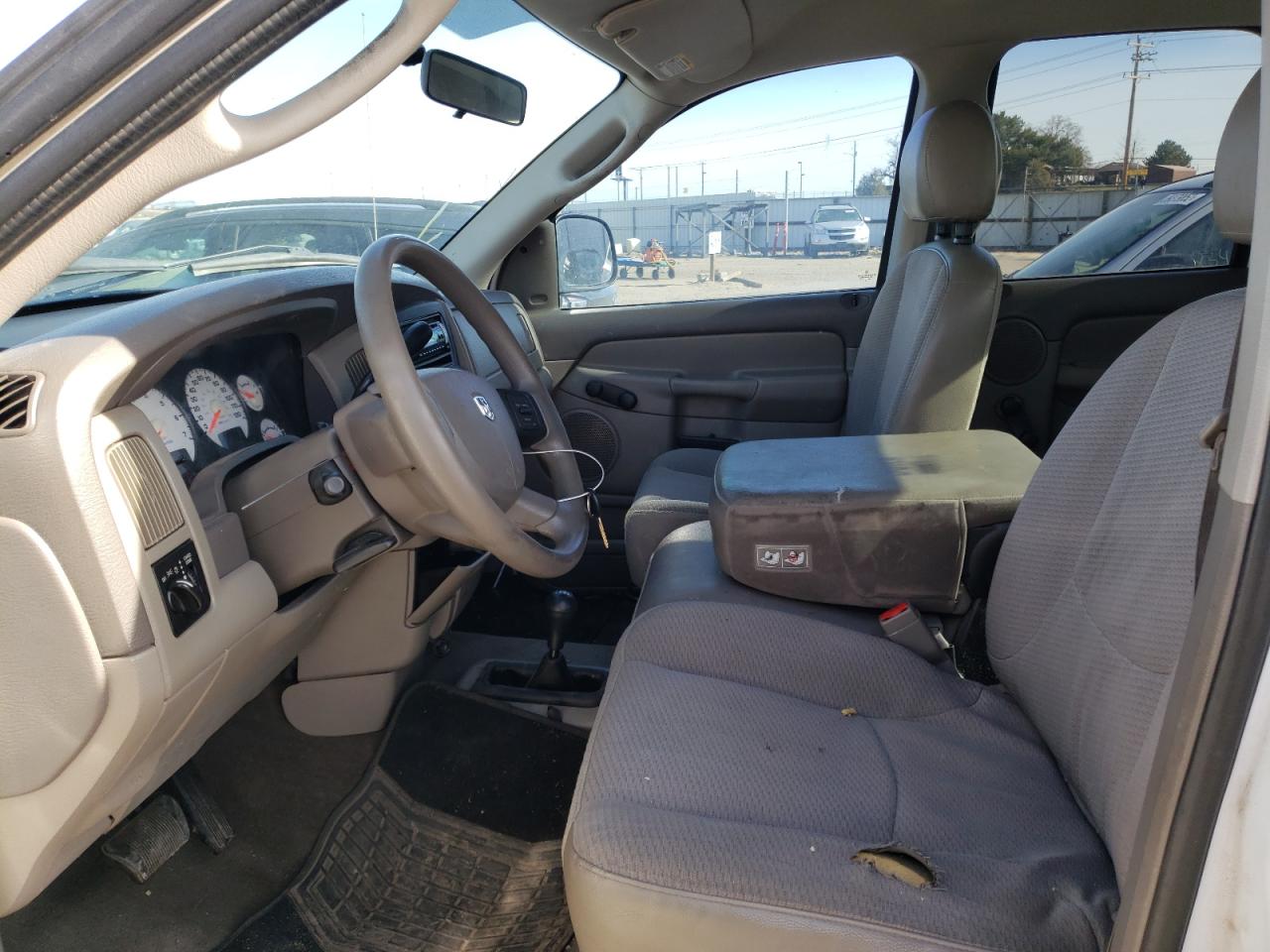 Photo 5 from auction – 2004 DODGE RAM 1500 S with VIN 1D7HU18N44J262963