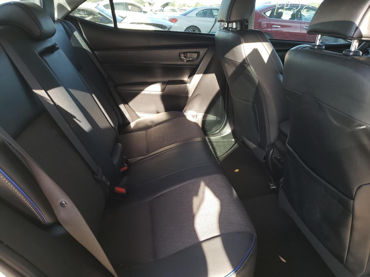 Photo 6 from auction – 2018 TOYOTA COROLLA L with VIN 5YFBURHE5JP774687