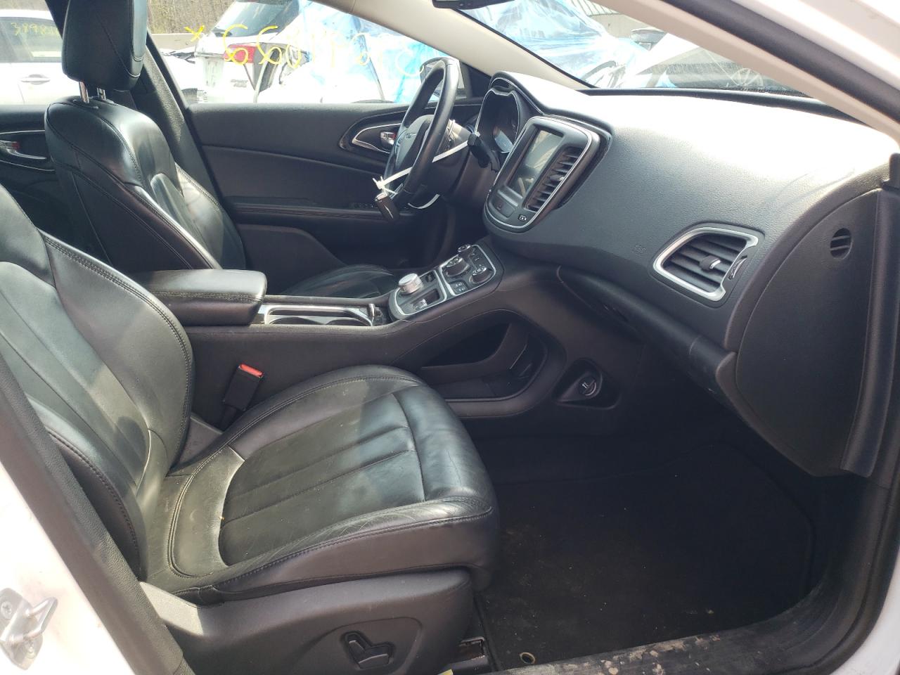 Photo 5 from auction – 2015 CHRYSLER 200 C with VIN 1C3CCCCG1FN524546