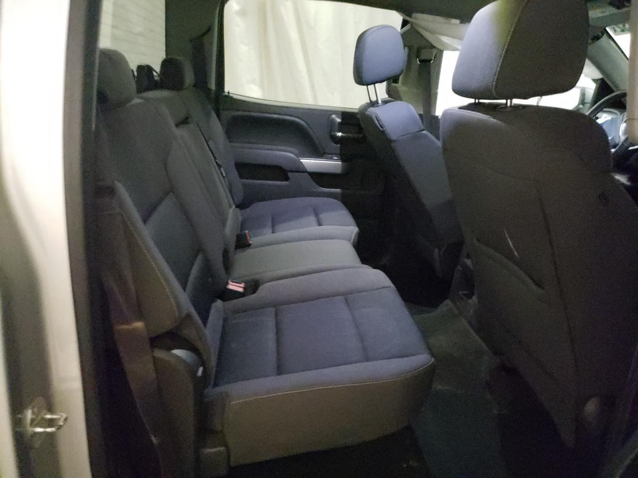 Photo 6 from auction – 2016 CHEVROLET SILVERADO with VIN 3GCUKREC8GG228675