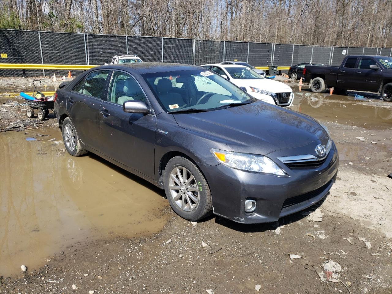 TOYOTA CAMRY HYBR 2011 with VIN 4T1BB3EK2BU139181 - Photo from auction