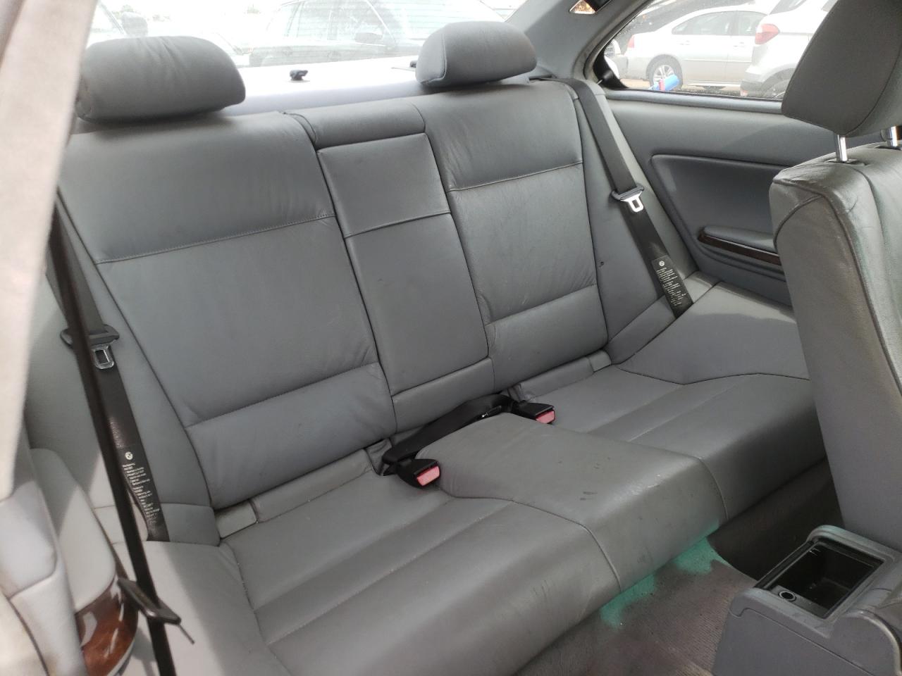 Photo 6 from auction – 2001 BMW 330 CI with VIN WBABN53401JU37480