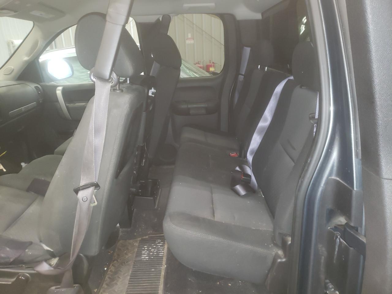 Photo 6 from auction – 2011 CHEVROLET silverado with VIN 1GCRKSE32BZ262701