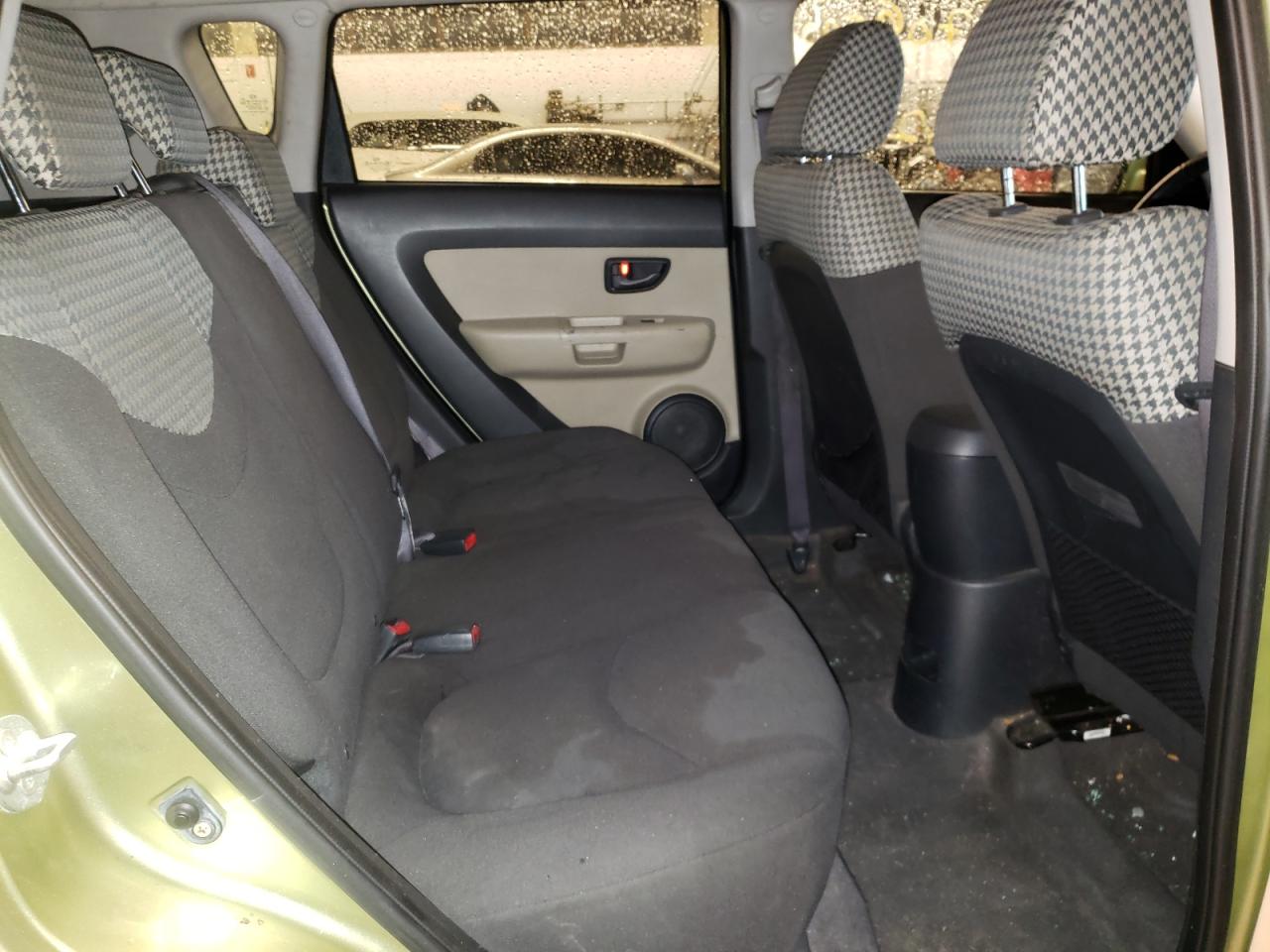 Photo 6 from auction – 2010 KIA SOUL with VIN KNDJT2A24A7074506