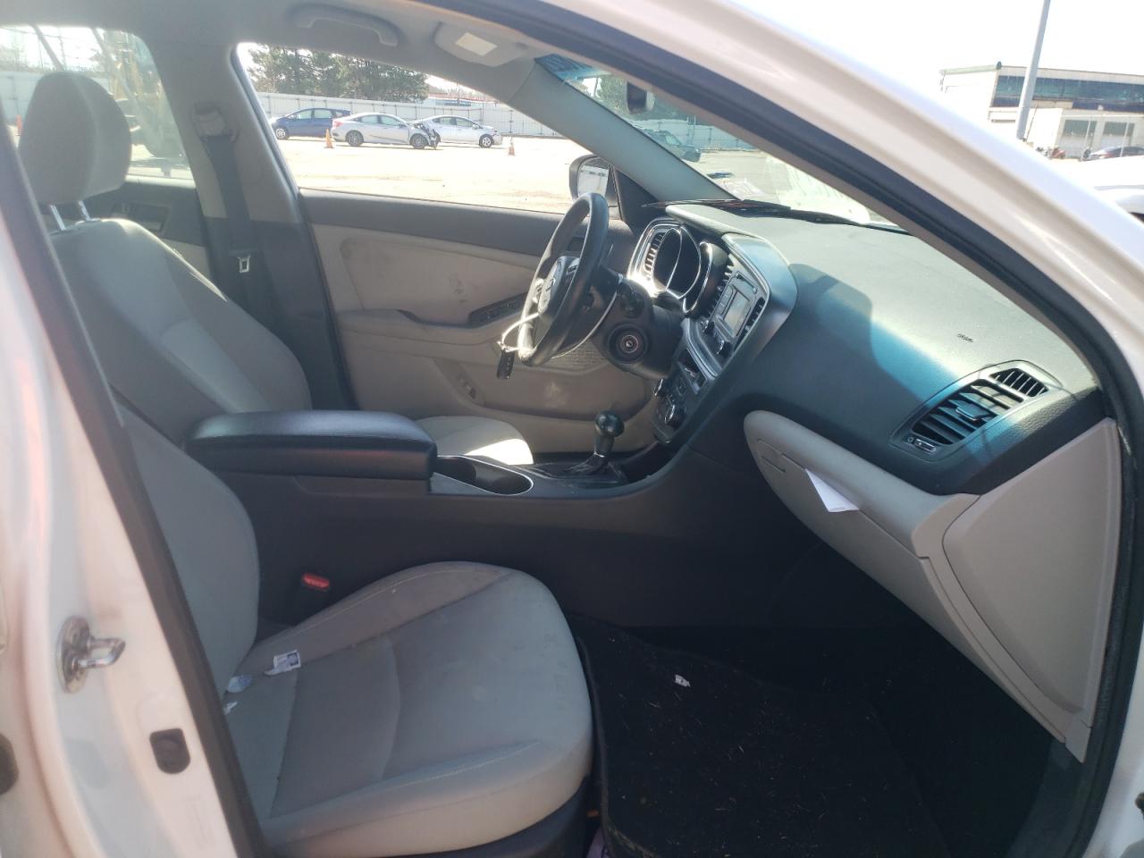 Photo 5 from auction – 2014 KIA OPTIMA LX with VIN 5XXGM4A74EG264124