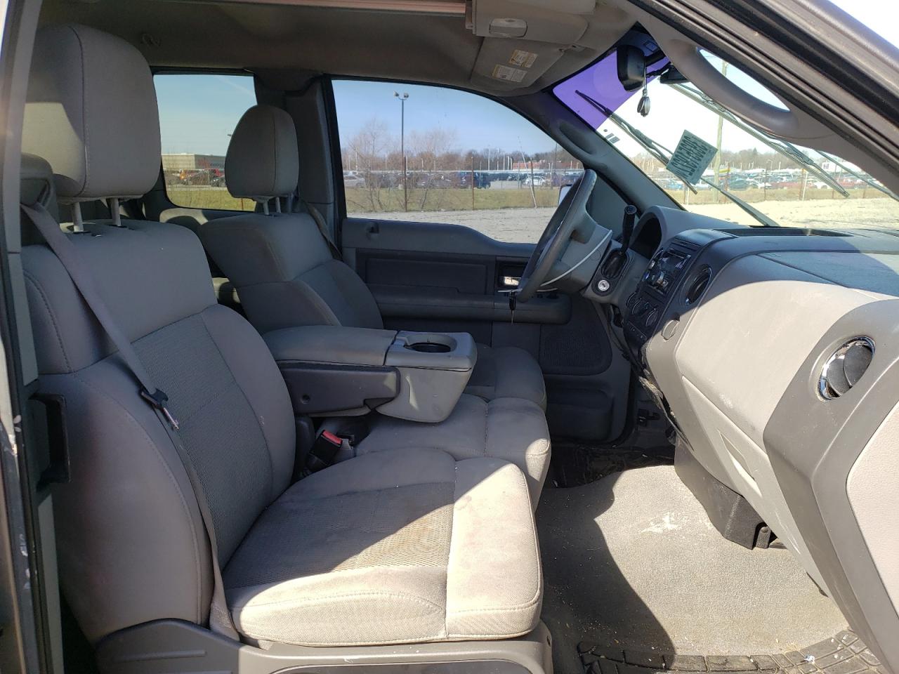 Photo 5 from auction – 2006 FORD F150 with VIN 1FTPX14506FA56919