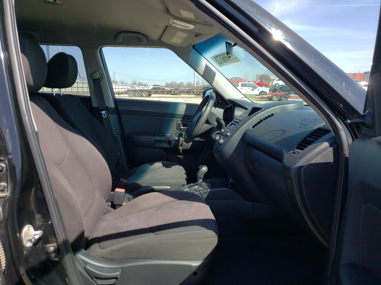 Photo 5 from auction – 2012 KIA SOUL with VIN KNDJT2A51C7740802