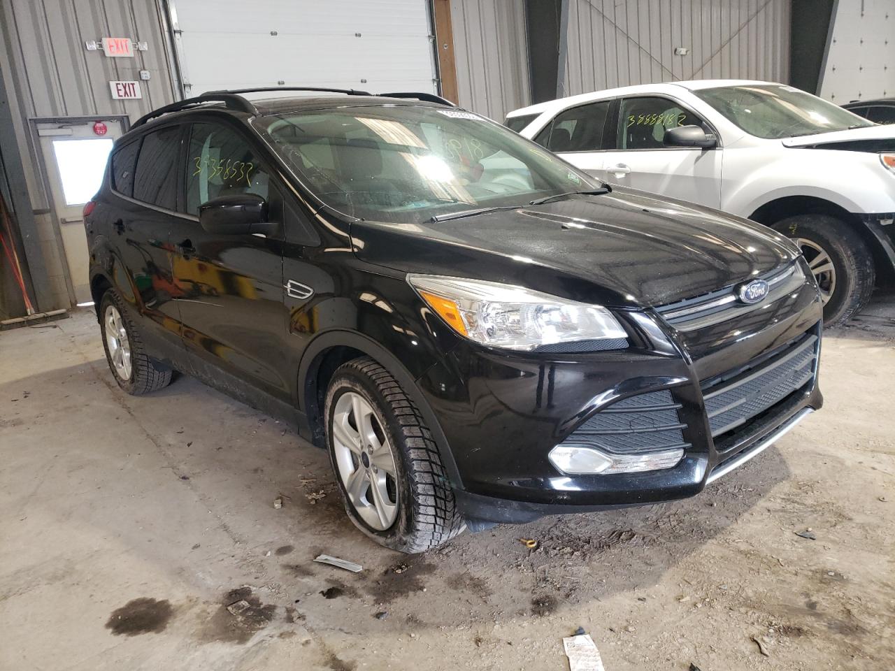 FORD ESCAPE SE 2016 with VIN 1FMCU9GX0GUA27643 - Photo from auction