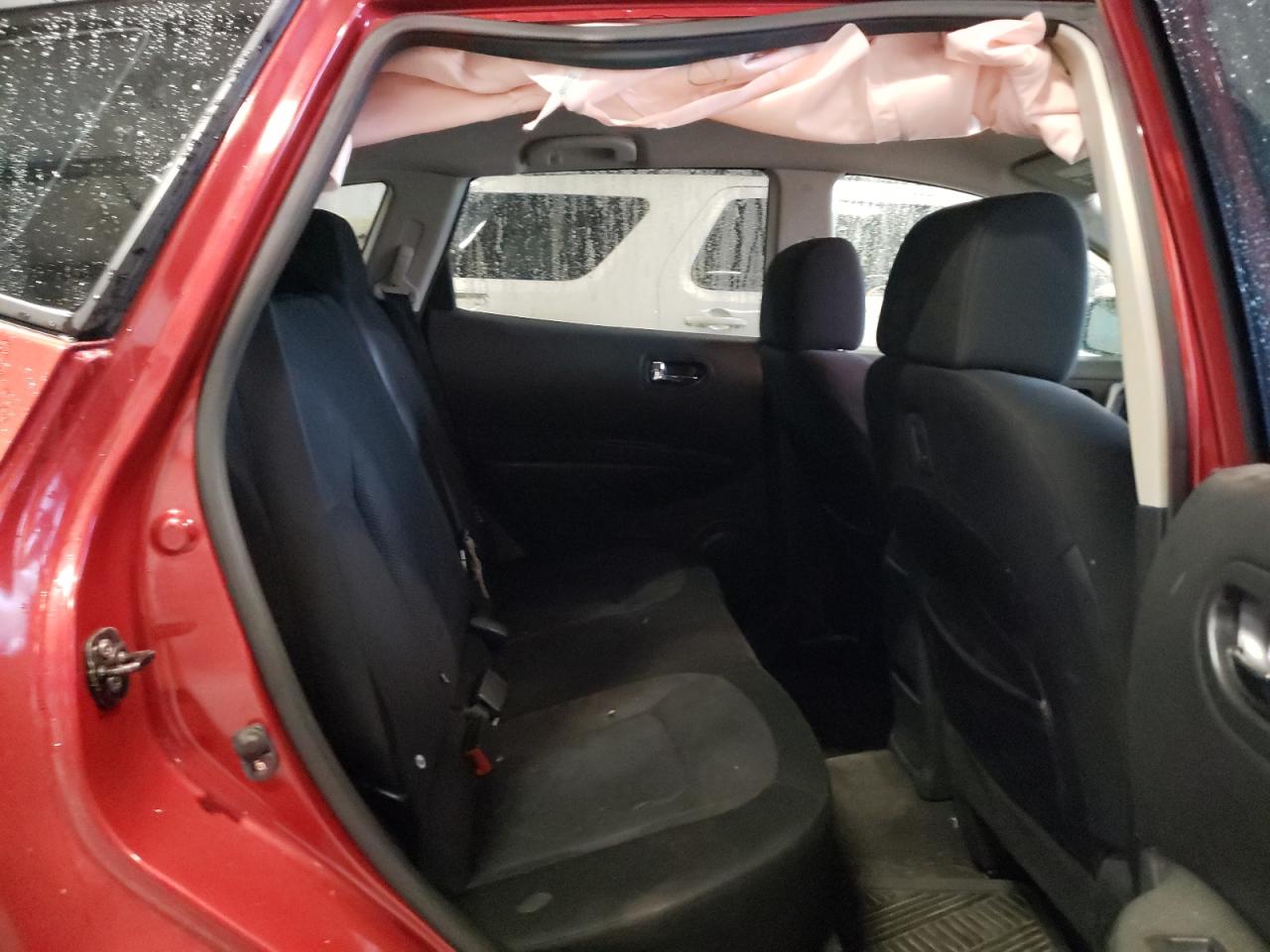 Photo 6 from auction – 2013 NISSAN ROGUE S with VIN JN8AS5MV2DW106460