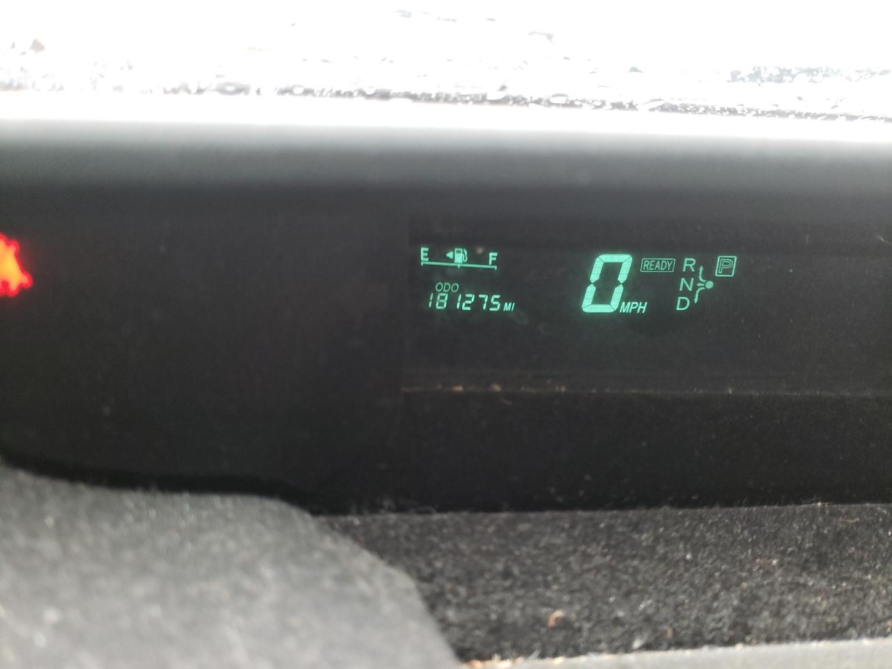Photo 8 from auction – 2005 TOYOTA PRIUS with VIN JTDKB20U853063144