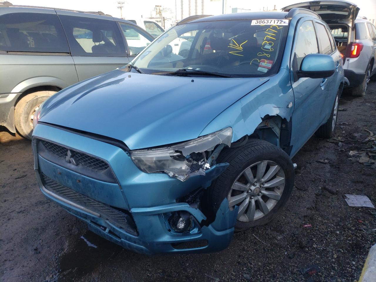 Photo 2 from auction – 2011 MITSUBISHI OUTLANDER with VIN JA4AR4AU5BZ004086