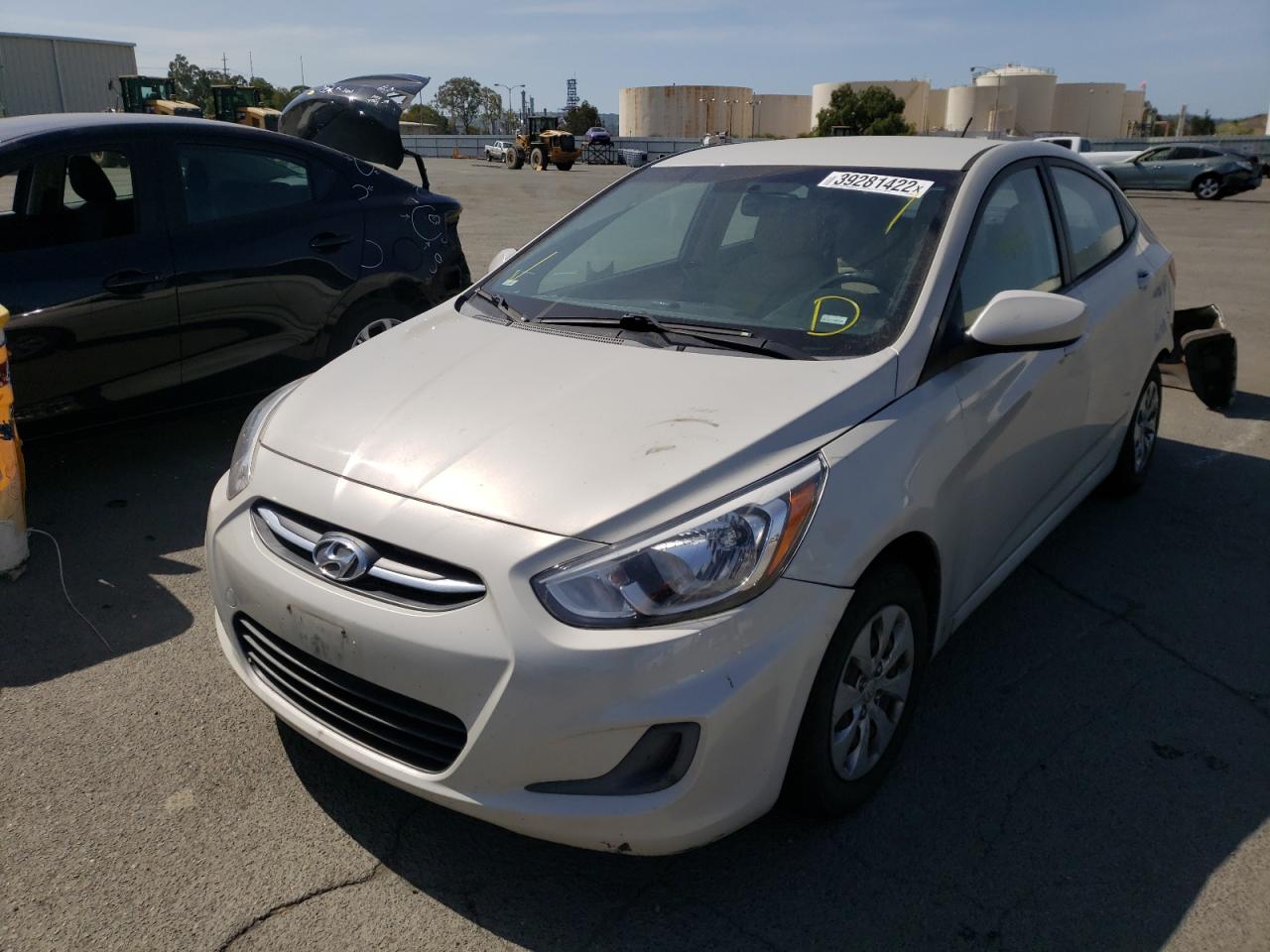 Photo 2 from auction – 2016 HYUNDAI ACCENT SE with VIN KMHCT4AE4GU968073