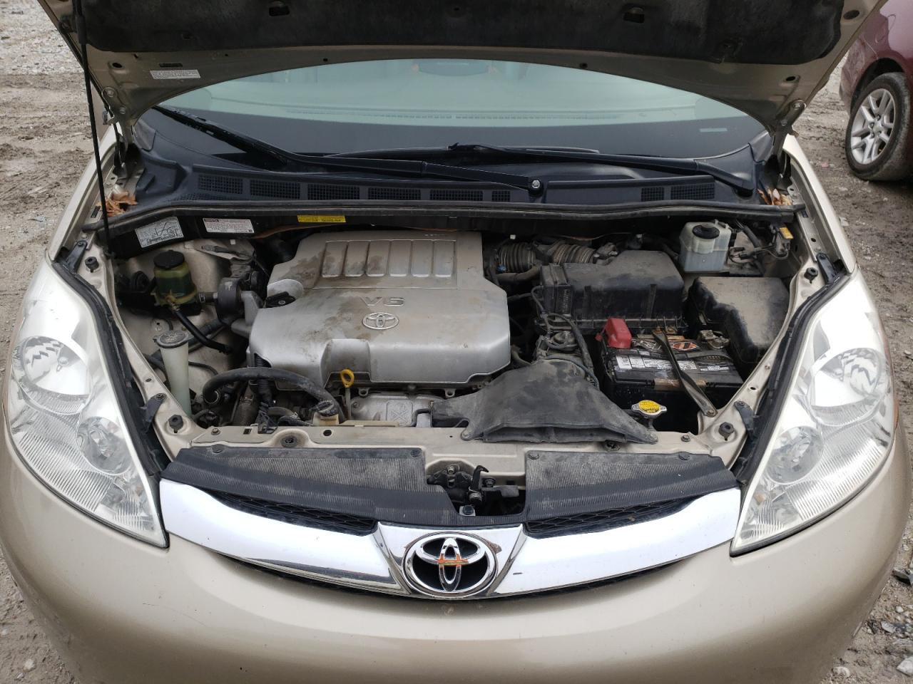 Photo 7 from auction – 2008 TOYOTA SIENNA XLE with VIN 5TDBK22C48S012828