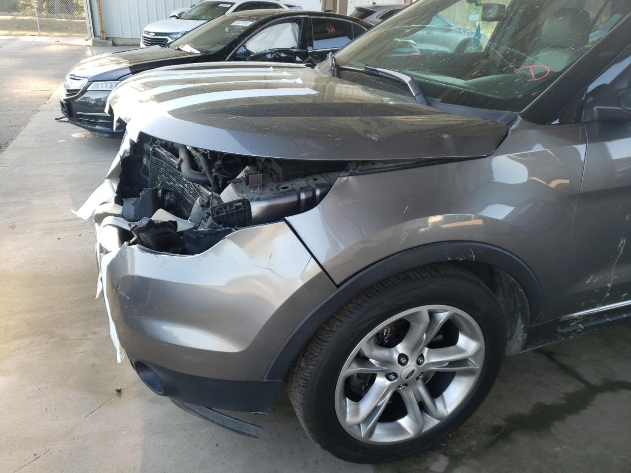 Foto 9 de la subasta – 2014 FORD EXPLORER L con VIN 1FM5K7F80EGA64653