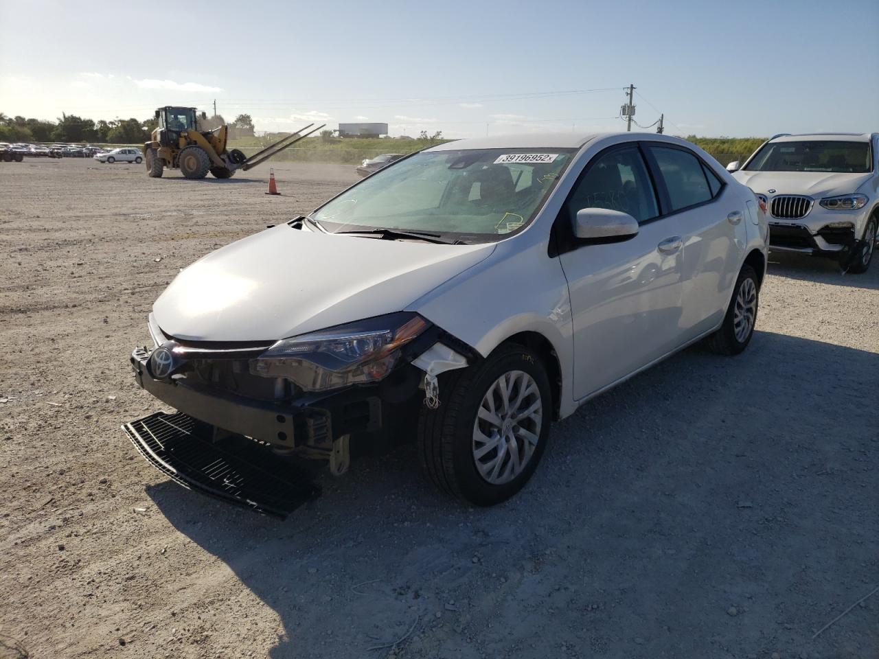 Photo 2 from auction – 2018 TOYOTA COROLLA L with VIN 5YFBURHE8JP777096
