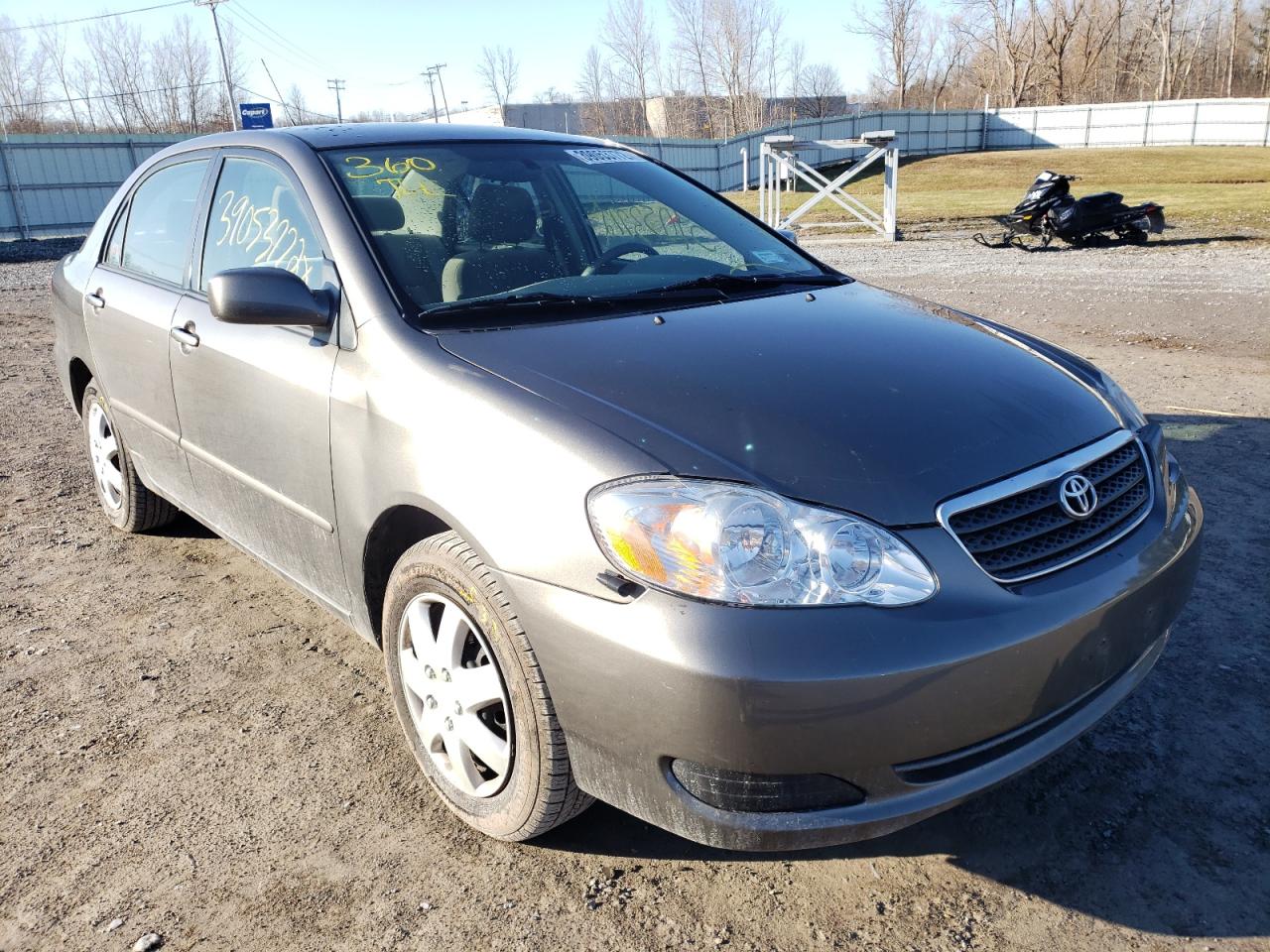 TOYOTA COROLLA CE 2005 con VIN 2T1BR32E35C369425 - Foto de la subasta