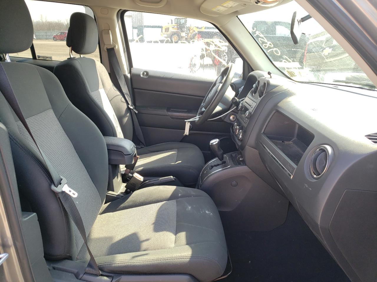 Photo 5 from auction – 2012 JEEP PATRIOT SP with VIN 1C4NJPBB6CD580085