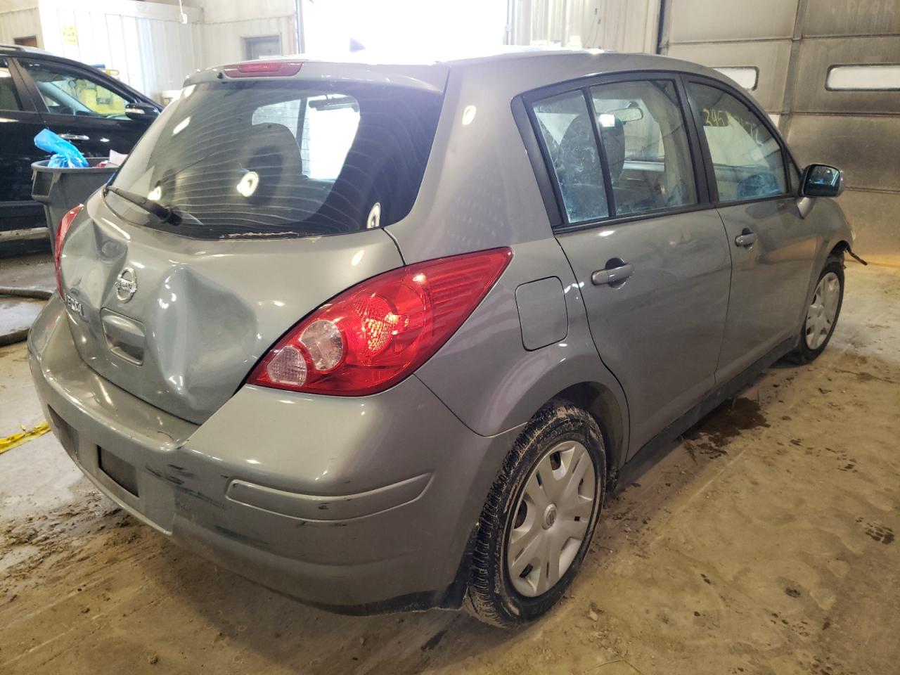 Photo 4 from auction – 2011 NISSAN VERSA S with VIN 3N1BC1CP3BL421928