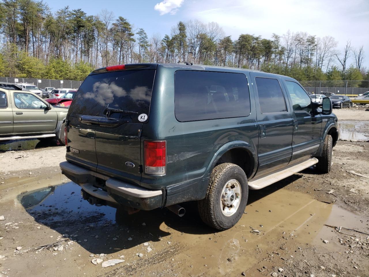 Photo 4 from auction – 2003 FORD EXCURSION with VIN 1FMSU43PX3EB44736