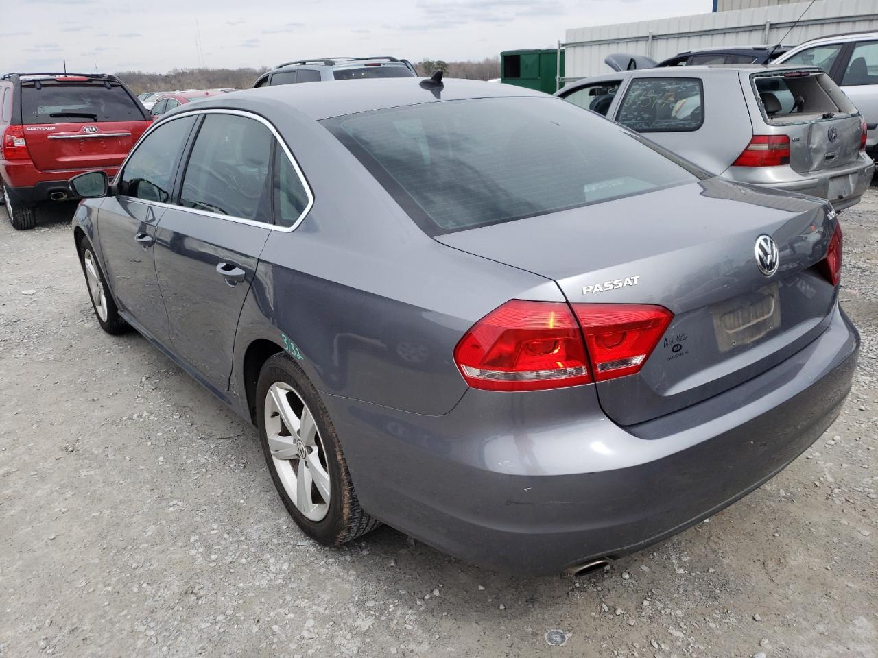Photo 3 from auction – 2015 VOLKSWAGEN PASSAT SE with VIN 1VWBT7A37FC025872
