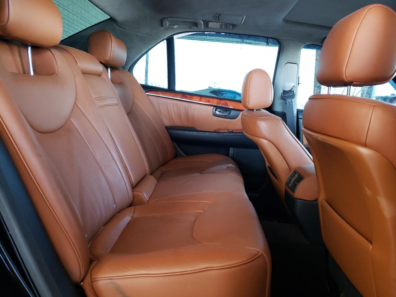Photo 6 from auction – 2004 LEXUS LS 430 with VIN JTHBN36F740165152