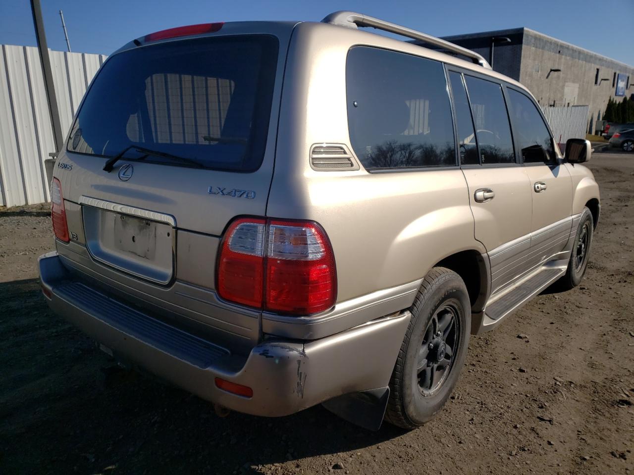 Zdjęcie 4 z aukcji – 2001 LEXUS LX 470 z VIN JTJHT00W813504114