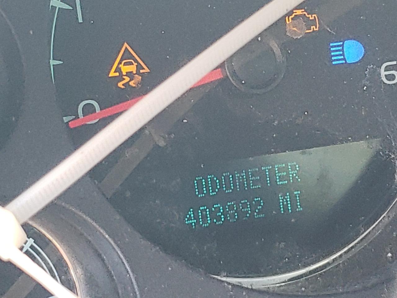 Photo 8 from auction – 2007 GMC YUKON with VIN 1GKFC13J27R393473